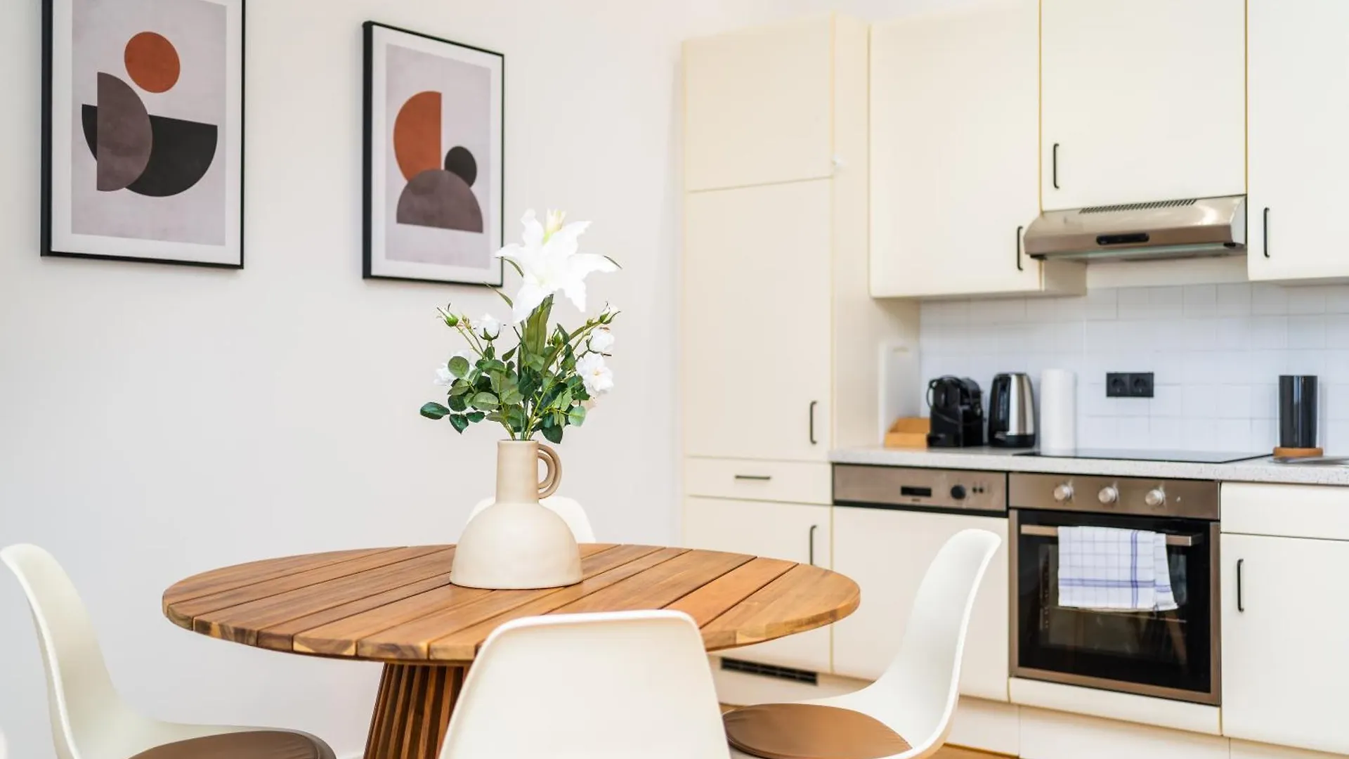 Myflat - Bright Apartment Near Central Station Vienna