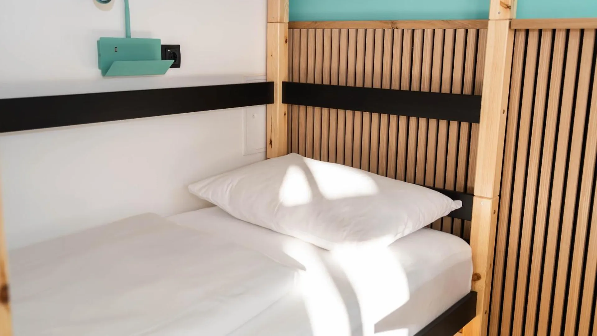 Myflat - Bright Apartment Near Central Station Vienna Austria